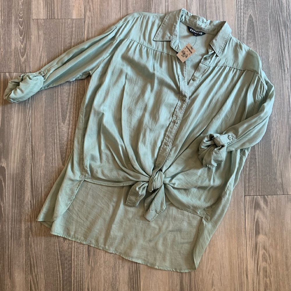 Express green button down top size XS NWT NWT - image 1